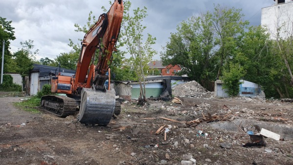 Гаражи сносятся — владельцы судятся.Что происходит на месте гаражного кооператива на набережной в Белгороде