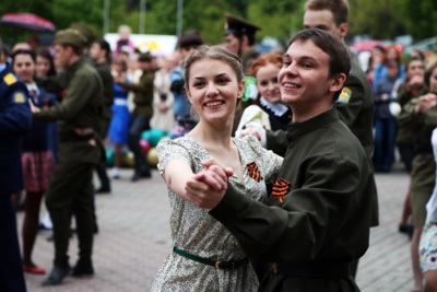 В Белгороде начались репетиции бала под открытым небом