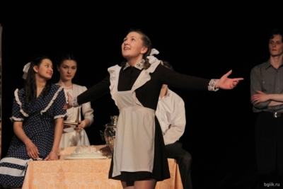 В Белгороде студенты БГИИК впервые показали выпускной спектакль на сцене драмтеатра