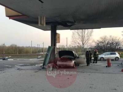 Двое пострадали при атаке ВСУ на заправку в Губкине