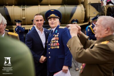 ​В Белгороде профсоюз «Правда» поздравил ветеранов Воздушно-космических сил