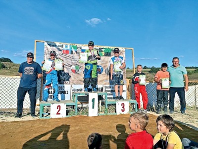 Юные спортсмены клуба «Губкин 31» победили на соревнованиях по мотоспорту* 