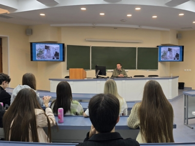 ​Топ-5 правил фотожурналиста. О чём рассказал Антон Вергун студентам белгородского журфака