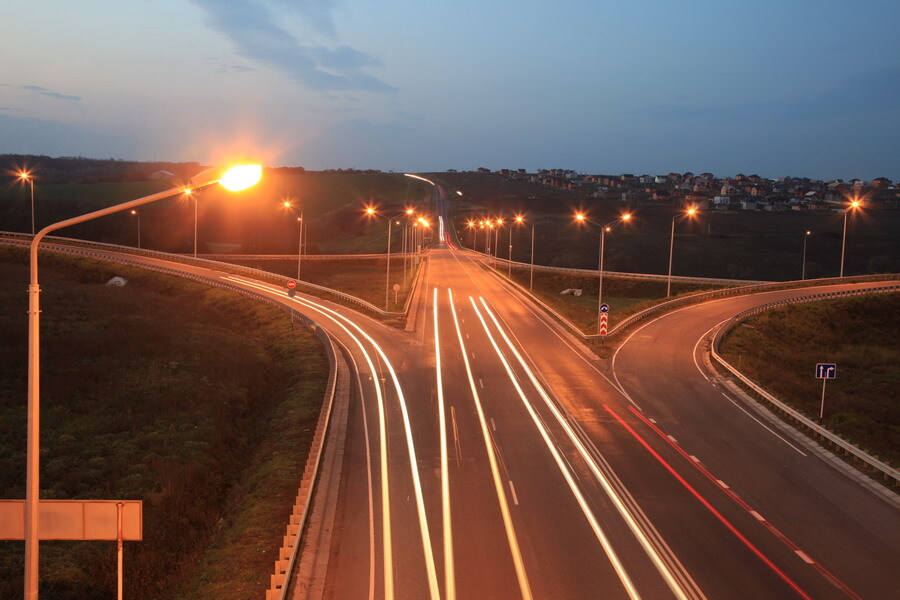 В 2020 году белгородские энергетики обеспечат освещение 11 автодорог области