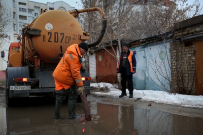 В Белгороде сотрудники ГОЧС потренировались в устранении последствий подтопления домов