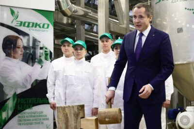 Владимир Путин по видеосвязи открыл новый завод в Белгородской области