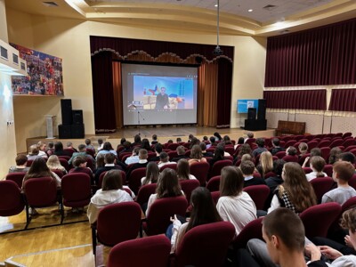 Белгородским школьникам рассказали, как обезопасить себя от травли в интернете