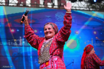 «Бурановские бабушки» выступили на фестивале «Белгород в цвету»