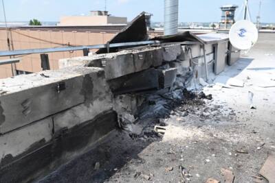 Беспилотник упал на крышу бизнес-центра в Белгороде
