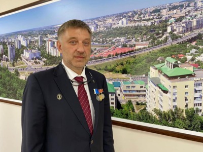 Белгородский адвокат и экс-депутат горсовета Михаил Бажинов получил медаль за профессионализм