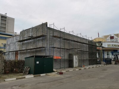 Белгородцы недовольны неудобствами из-за ремонта соседнего здания общества глухих