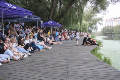 Специальная белгородская подборка. Почему в Белгороде решили не показывать программу фестиваля уличного кино в полном объёме?