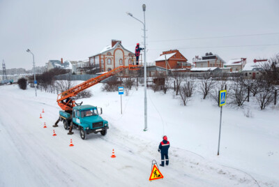 В Белгородской области энергетики потратят около полумиллиарда рублей на реконструкцию линий электропередачи