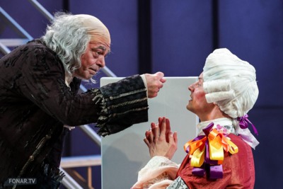 Комедия строгого режима. Как «Скупой» на белгородской сцене считает не деньги, а смех