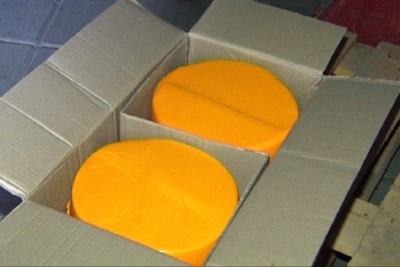 В Белгородской области таможенники задержали около 2 тонн «санкционного» сыра