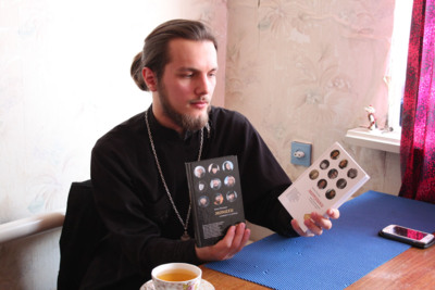 Всё лучшее — церкви. Молодой белгородский священник рассуждает о богатстве и «мечтает» о православном царе