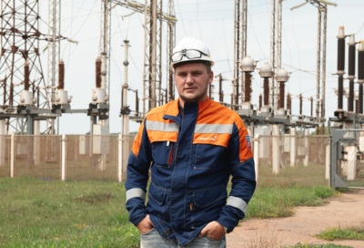 Один из 2 500. Как инженер-метролог Яковлевского ГОКа совмещает работу, учёбу, спорт и семью и живёт под девизом «Только вперёд»