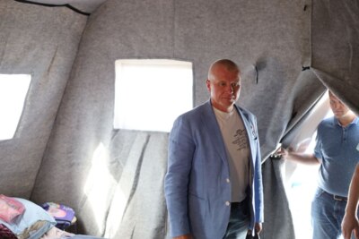 В Белгороде с беженцами в ПВР пообщался космонавт Олег Новицкий