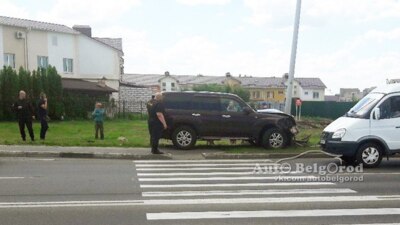 ​В Белгороде пассажирка ранила ножом водителя и спровоцировала ДТП [обновлено]