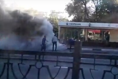 В Белгороде во время движения загорелся автобус [видео]