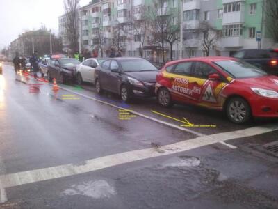В Белгороде столкнулись четыре машины