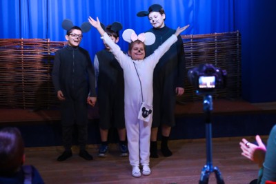 Как в Белгороде дети с аутизмом из театральной студии «Синяя птица» поставили свой первый спектакль