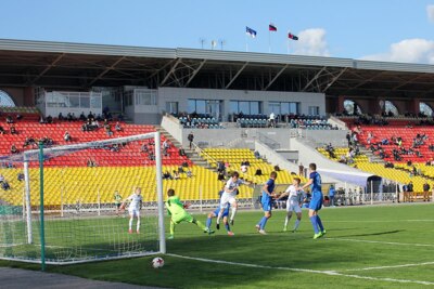 Футболисты «Энергомаша» обыграли соперников из Волгограда