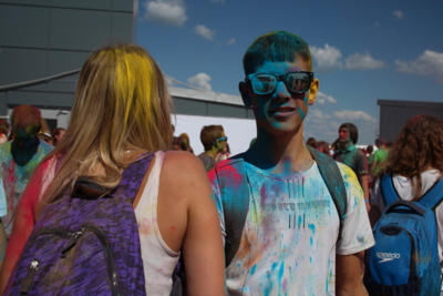 В Белгороде из-за плохой погоды перенесли фестиваль красок Холи