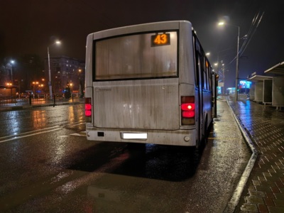 Белгородские полицейские нашли курившего за рулём водителя автобуса
