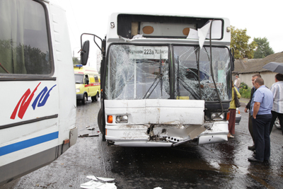 В Белгороде произошла авария с участием двух автобусов