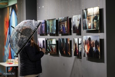 В Белгороде открыли необычную фотовыставку «Человек дождя»