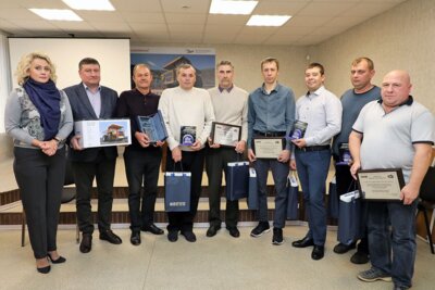 Лучшие сотрудники автотракторного управления ЛГОКа получили награды*