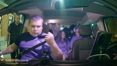 Пассажир компенсировал лучшему белгородскому таксисту украденную у него электронную сигарету