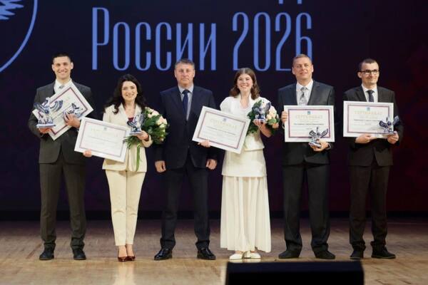 Александр Шуваев рассказал белгородским учителям анекдот на вручении наград «Учитель года»