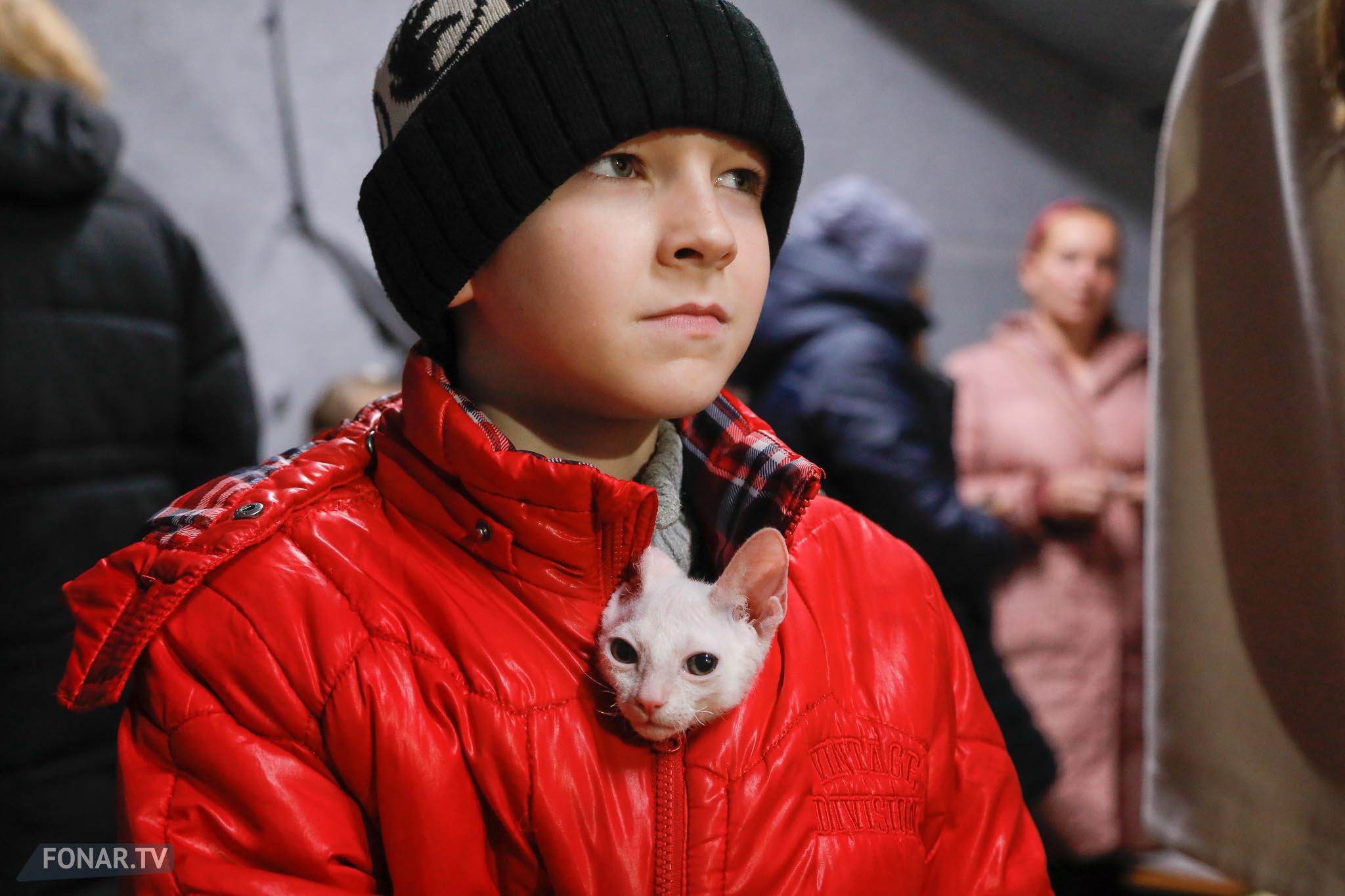 Беженцы из Харьковской области в пункте временного размещения на АСК «Вираж», Белгород, 20 апреля 2022 года