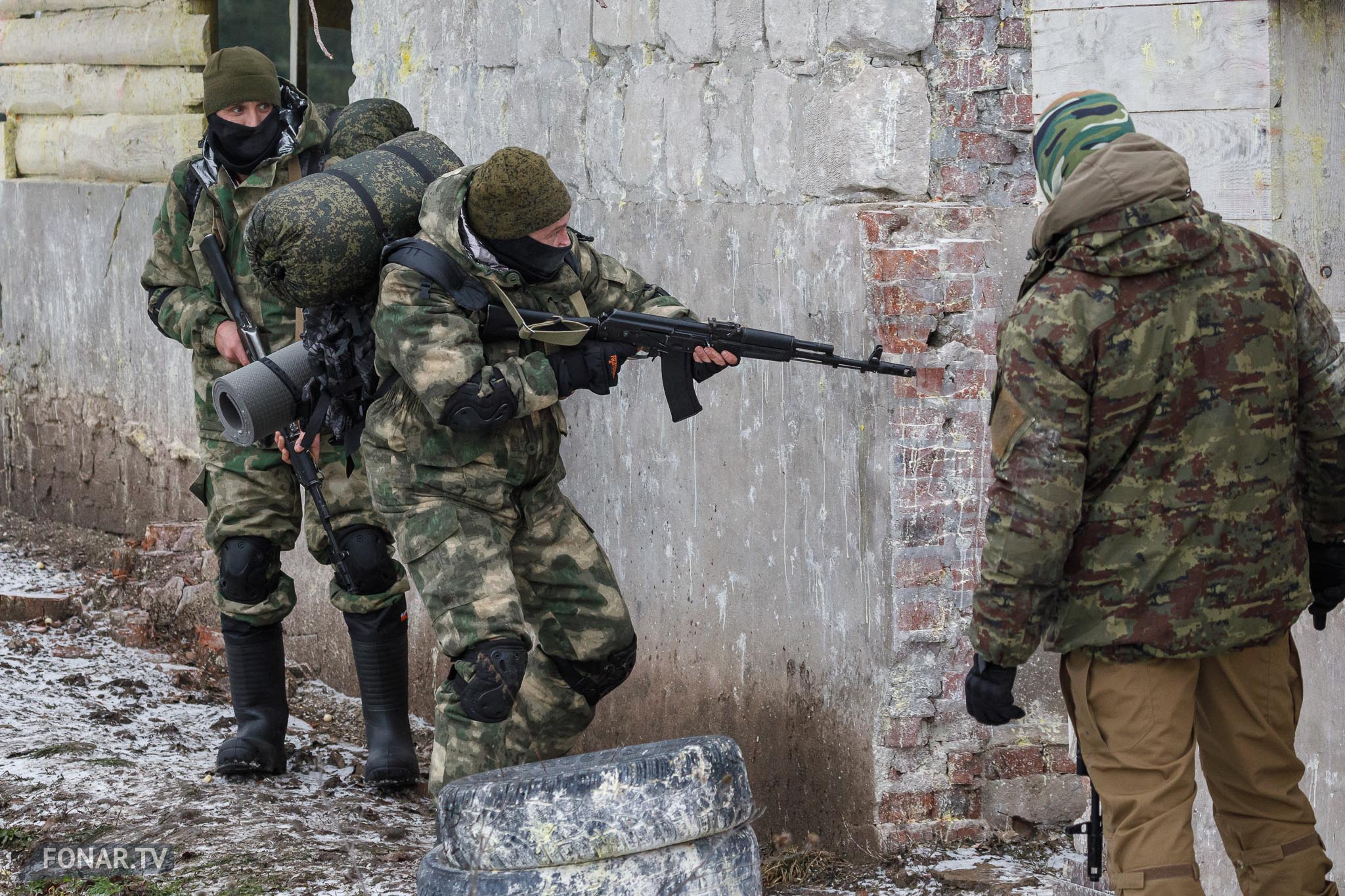 Тренировка бойцов территориальной самообороны в Белгородской области. 16 декабря 2022 года